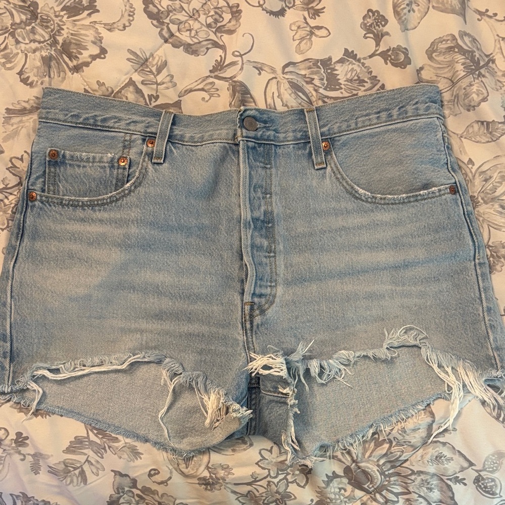 Levi’s High-Waisted Women Shorts